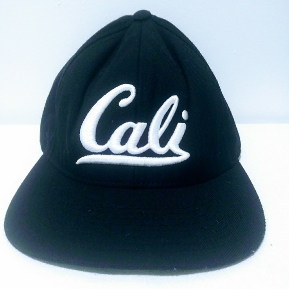 Other - The Classics cap color black/white